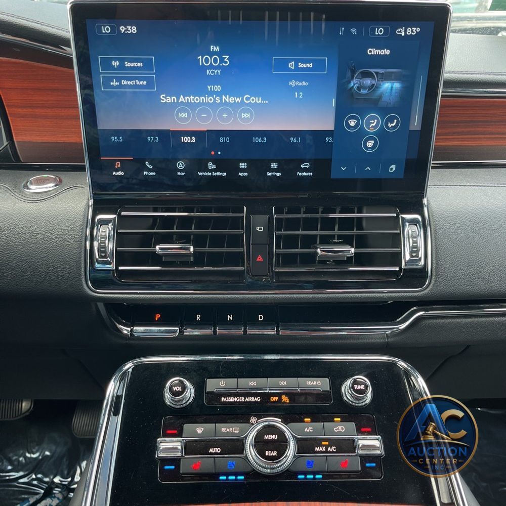 2024 Lincoln Navigator Premiere