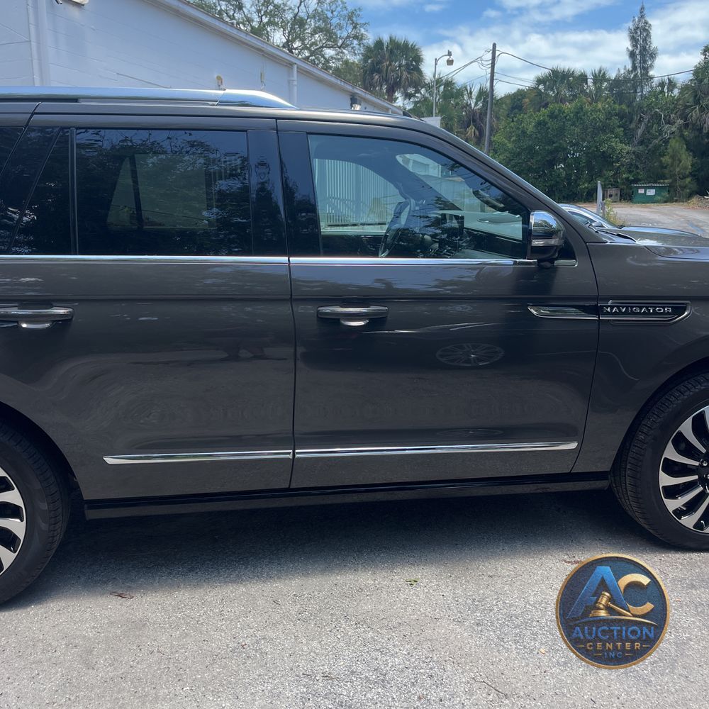 2024 Lincoln Navigator Black Label