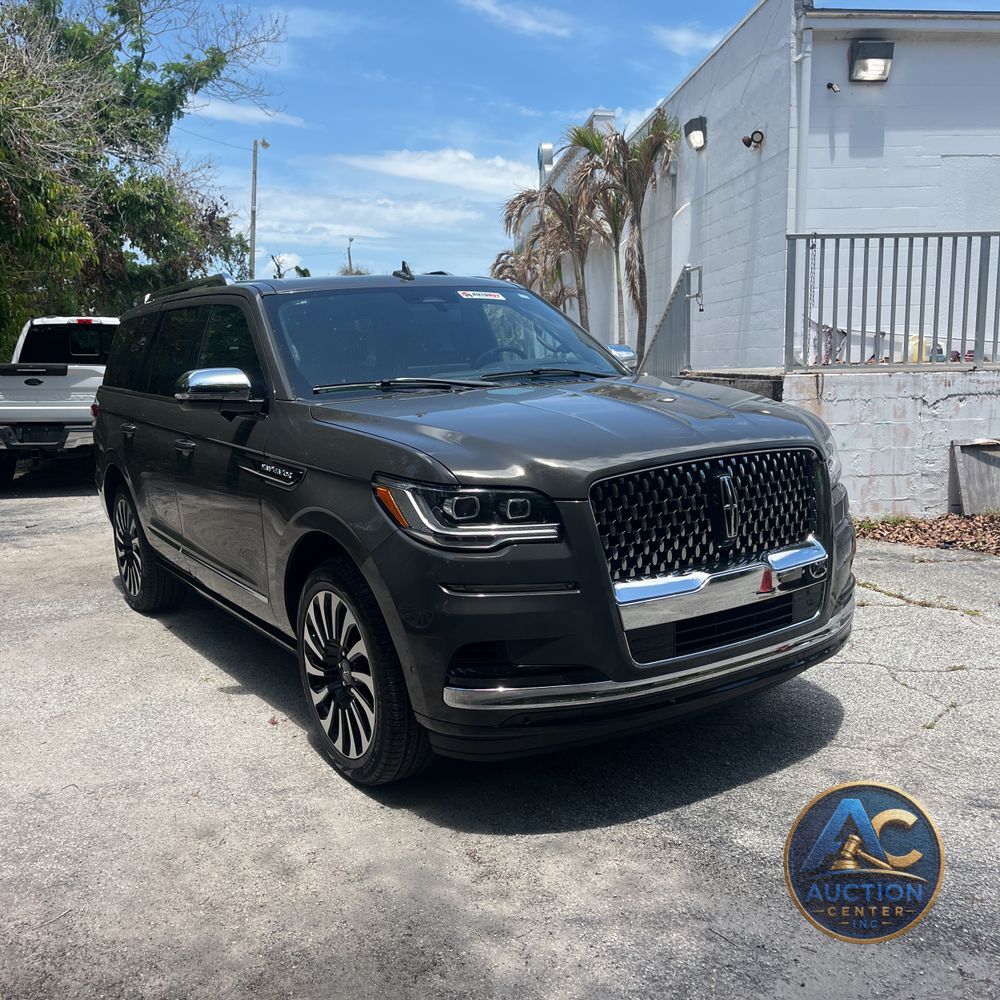 2024 Lincoln Navigator Black Label