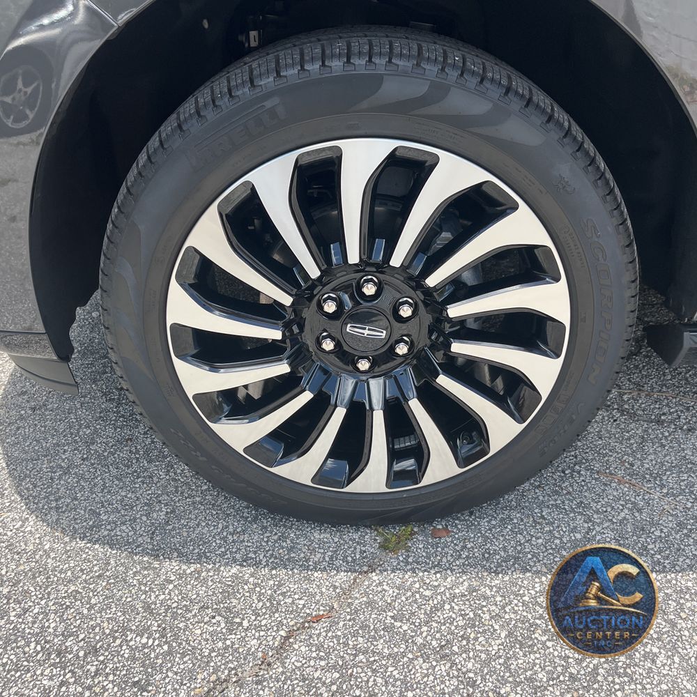 2024 Lincoln Navigator Black Label