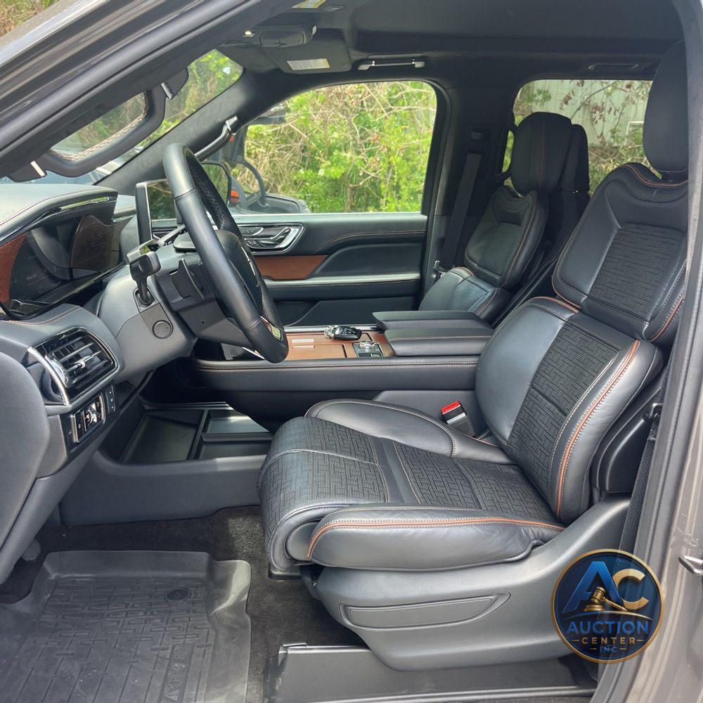 2024 Lincoln Navigator Black Label