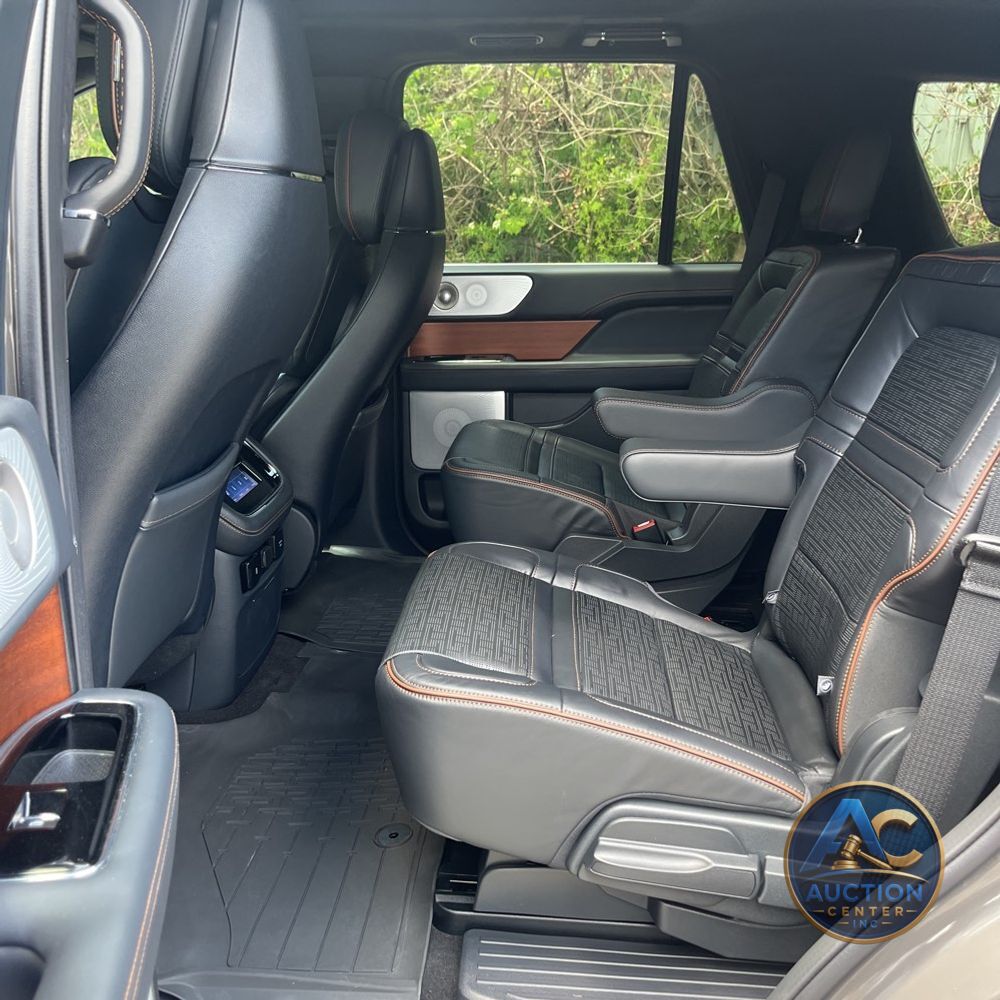 2024 Lincoln Navigator Black Label