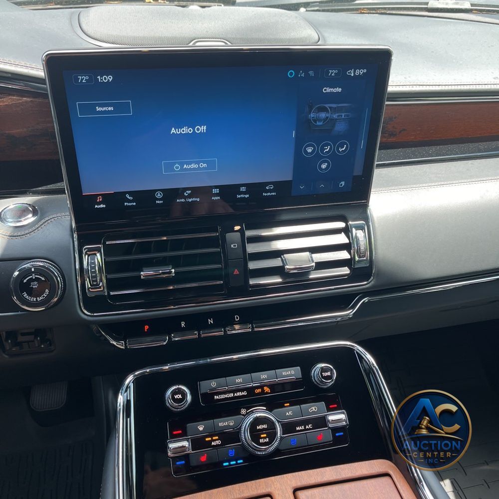 2024 Lincoln Navigator Black Label