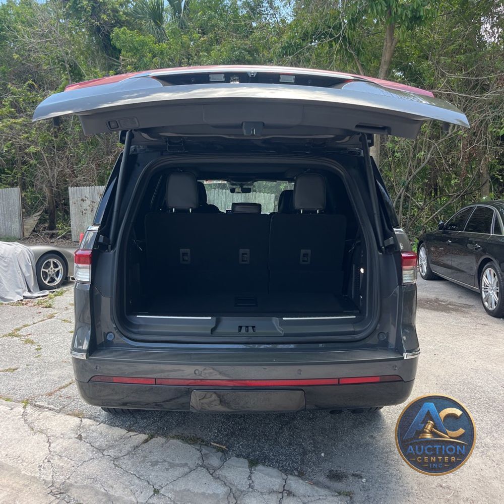 2024 Lincoln Navigator Black Label