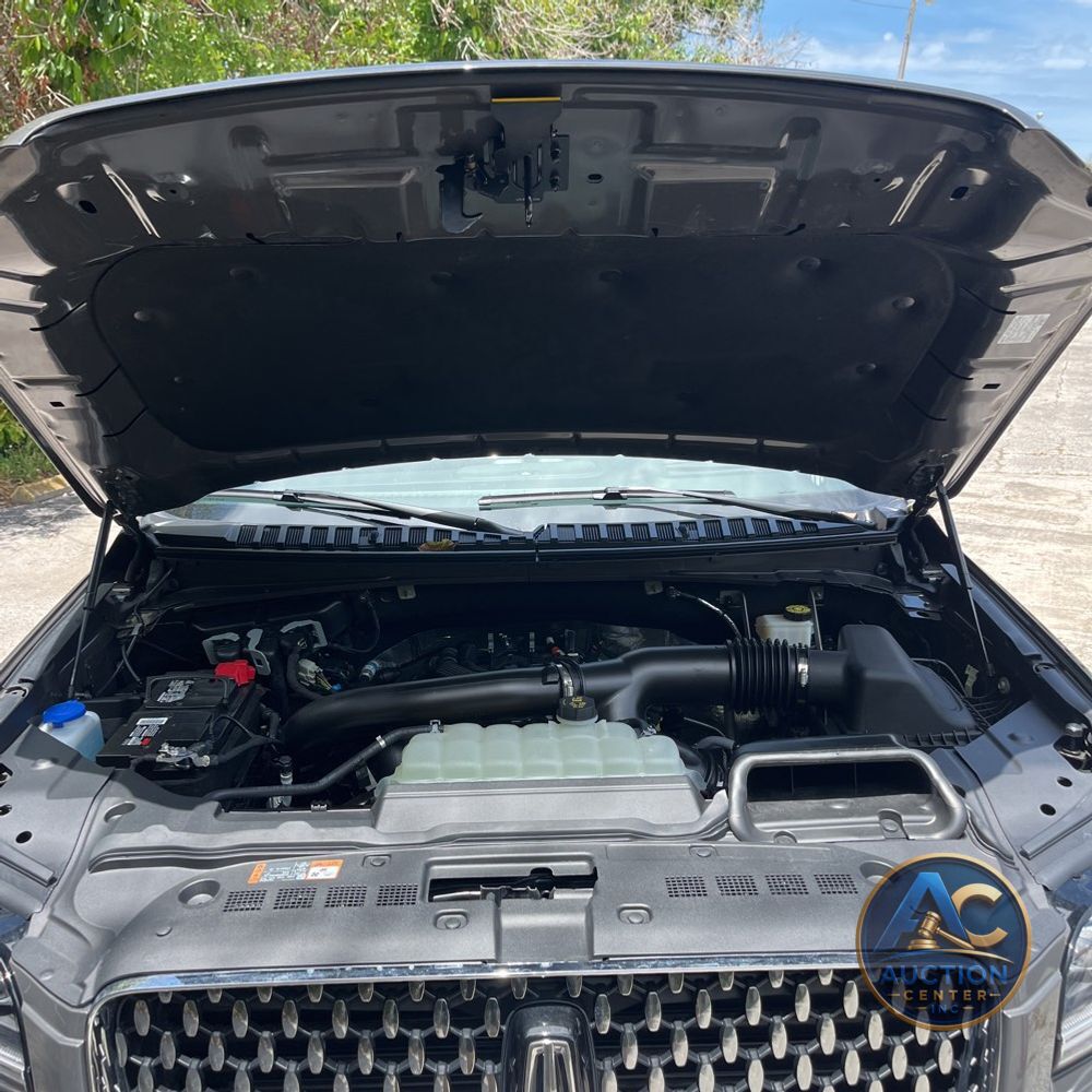 2024 Lincoln Navigator Black Label