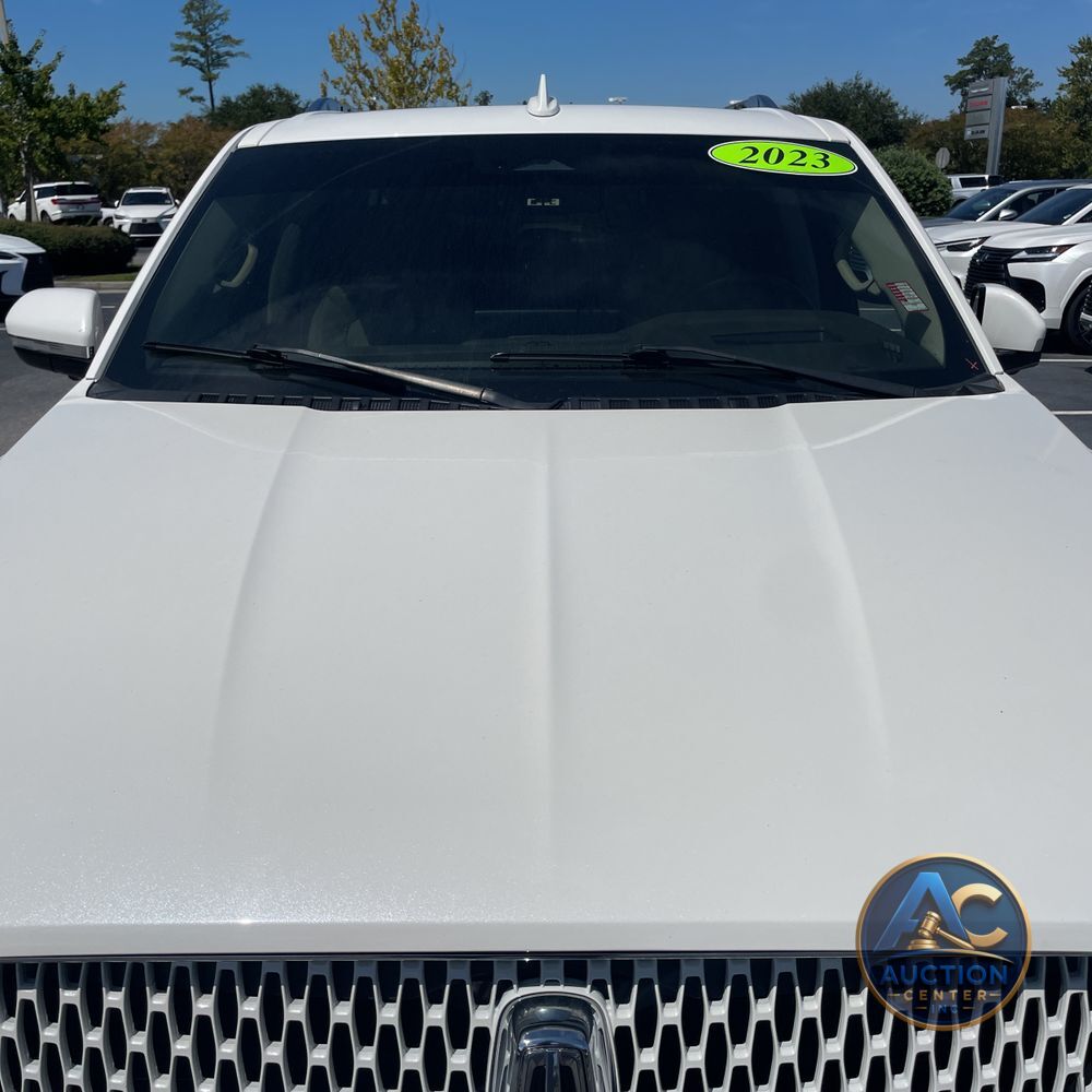 2023 Lincoln Navigator L Reserve