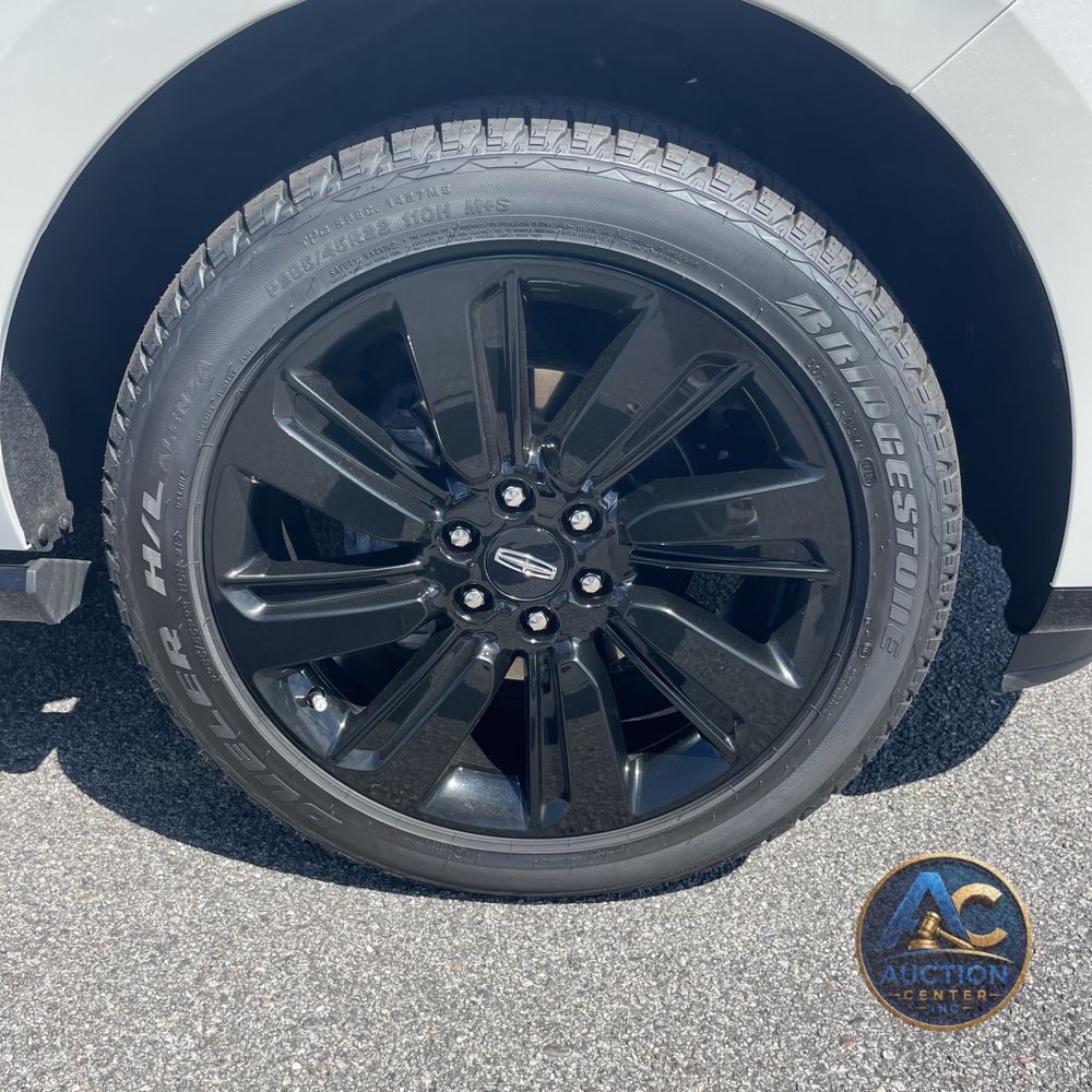 2023 Lincoln Navigator L Reserve