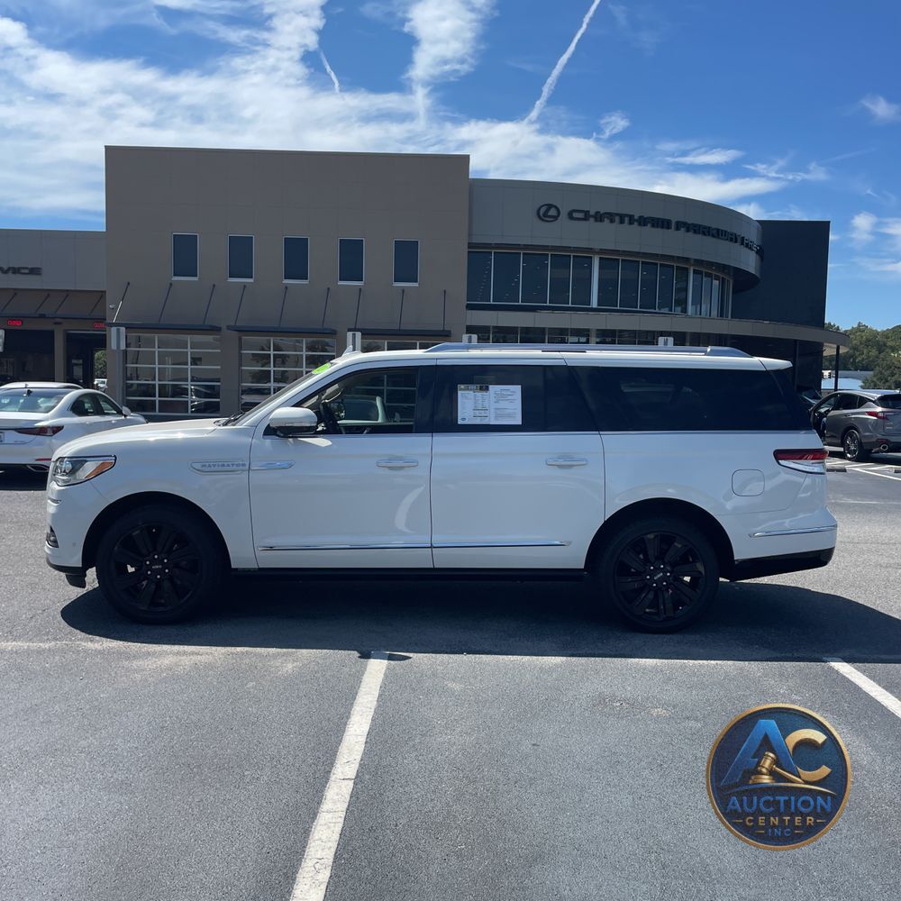 2023 Lincoln Navigator L Reserve