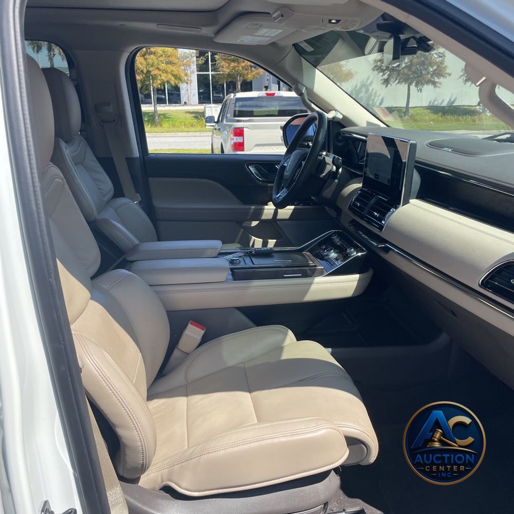 2023 Lincoln Navigator L Reserve
