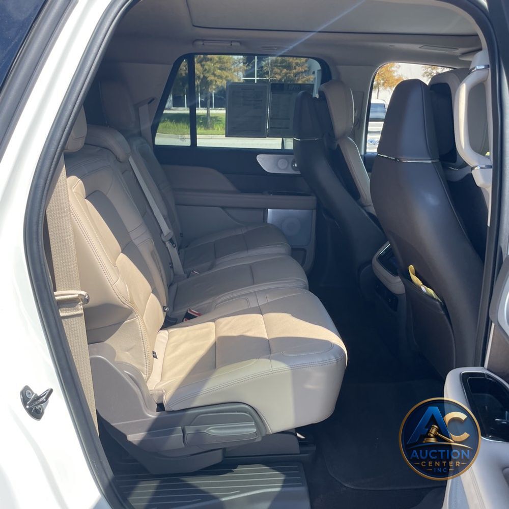 2023 Lincoln Navigator L Reserve