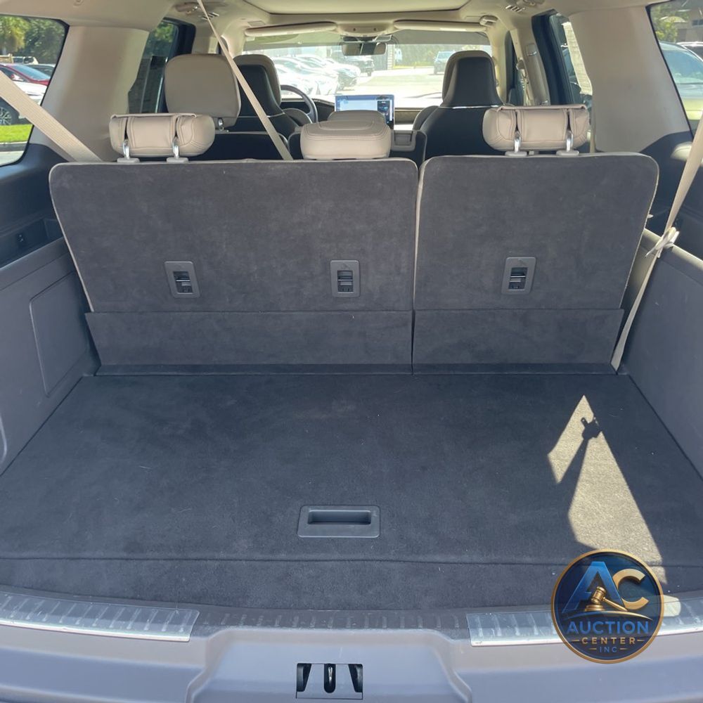 2023 Lincoln Navigator L Reserve