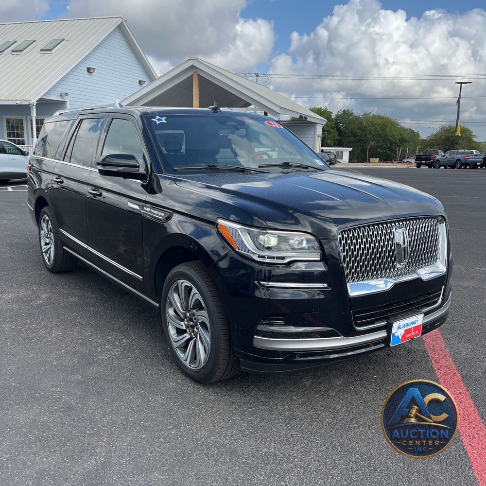 2023 Lincoln Navigator L Reserve