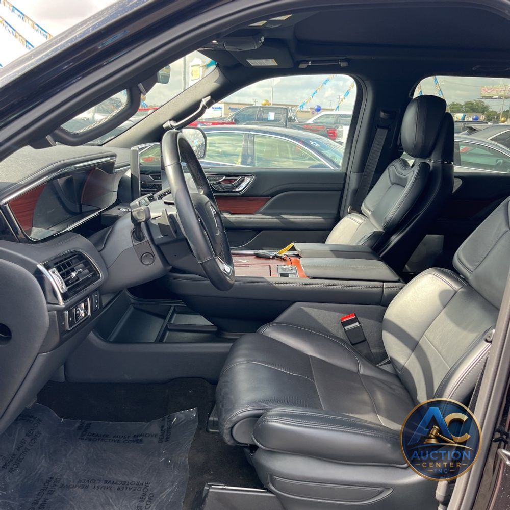 2023 Lincoln Navigator L Reserve