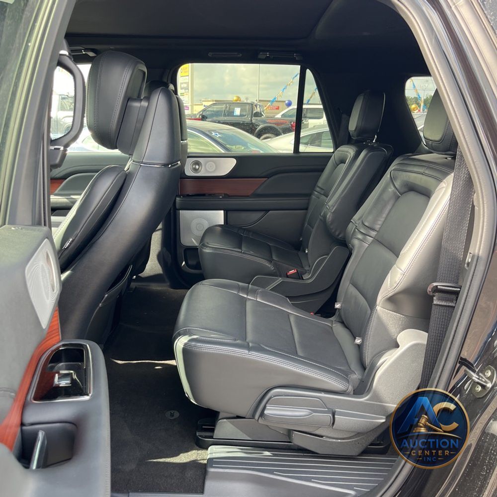 2023 Lincoln Navigator L Reserve