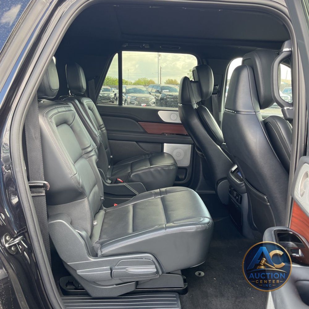 2023 Lincoln Navigator L Reserve