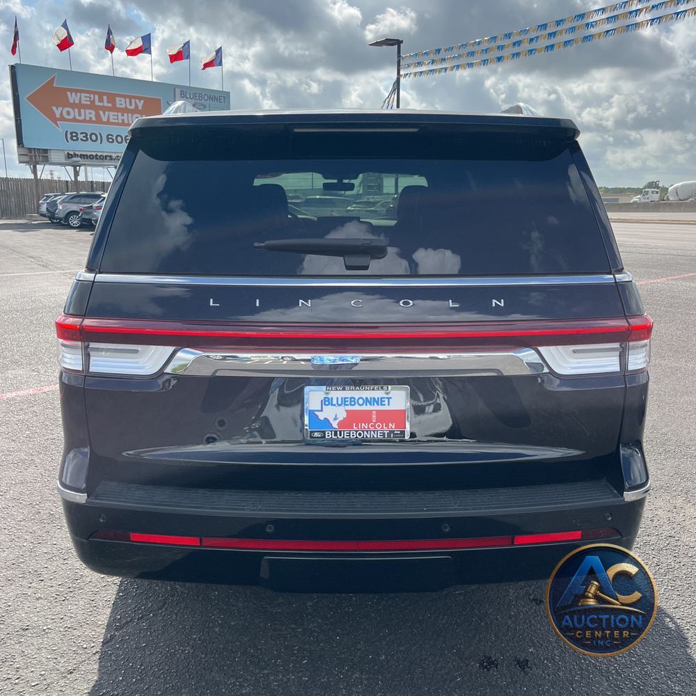 2023 Lincoln Navigator L Reserve