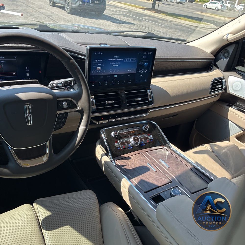 2024 Lincoln Navigator L Reserve