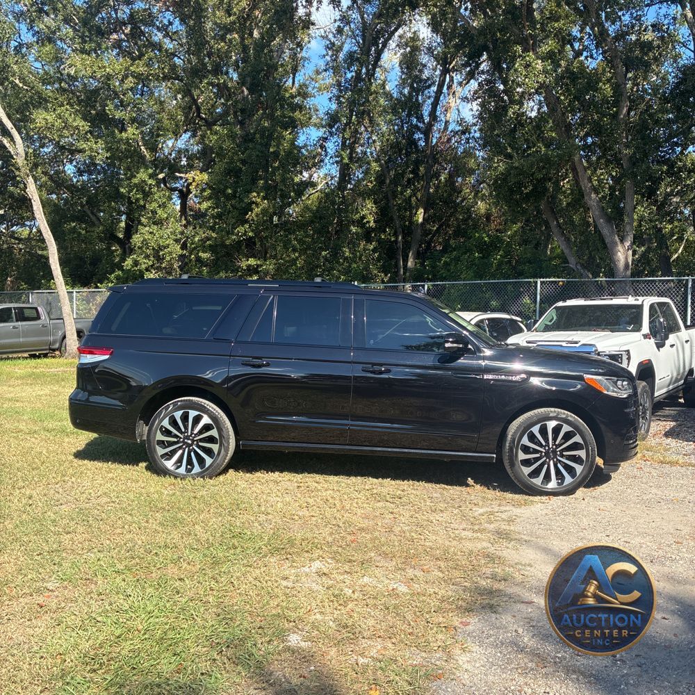 2022 Lincoln Navigator L Reserve
