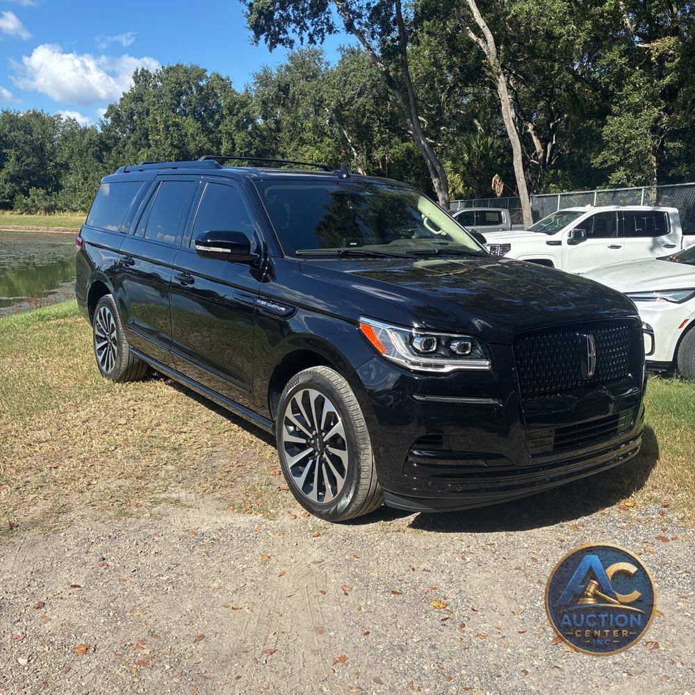 2022 Lincoln Navigator L Reserve