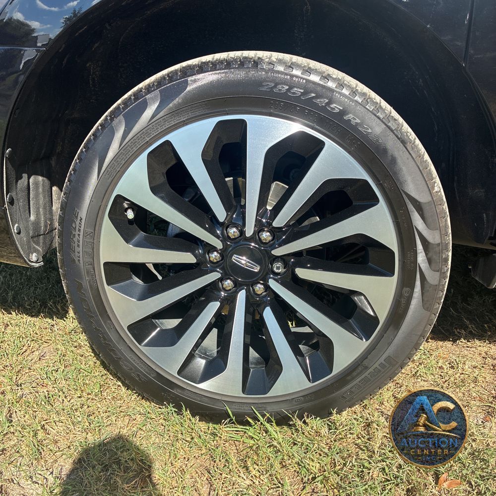 2022 Lincoln Navigator L Reserve
