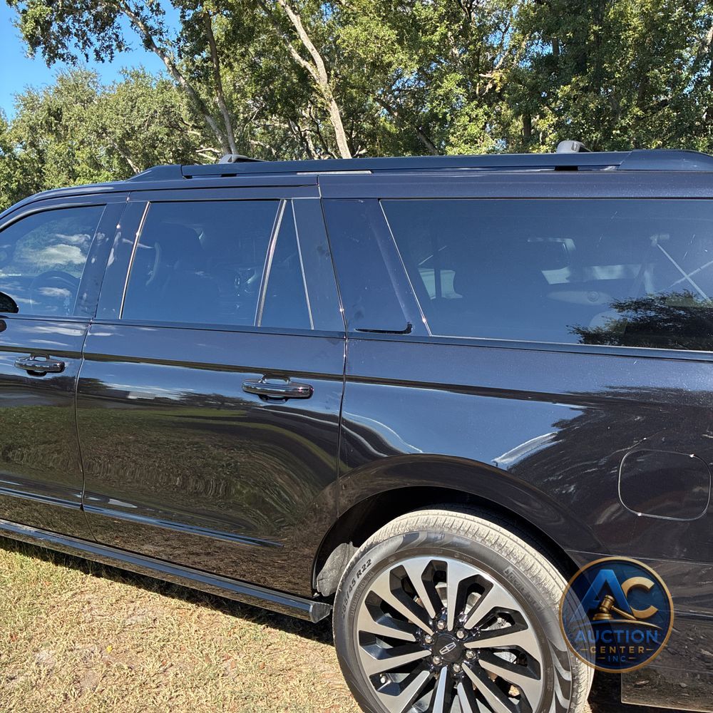 2022 Lincoln Navigator L Reserve