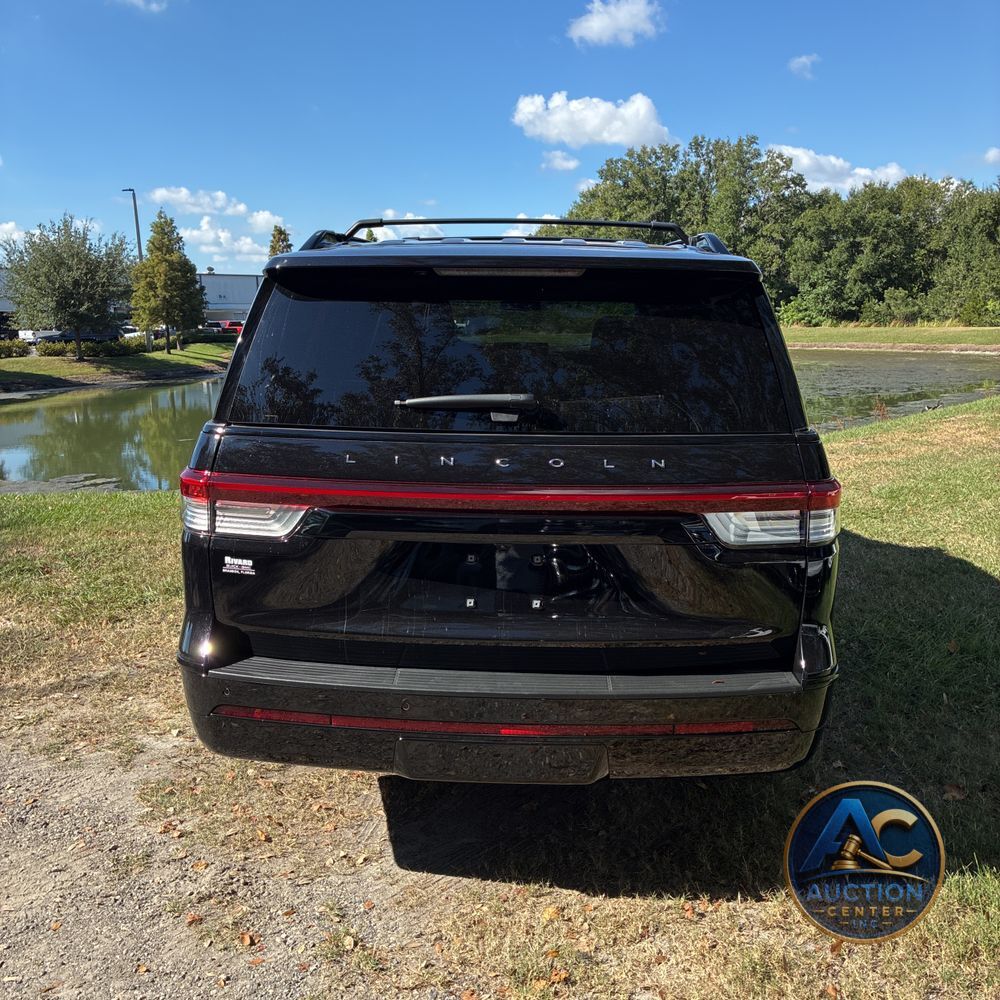 2022 Lincoln Navigator L Reserve