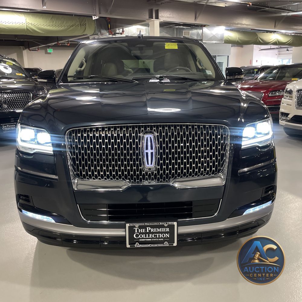 2022 Lincoln Navigator L Reserve