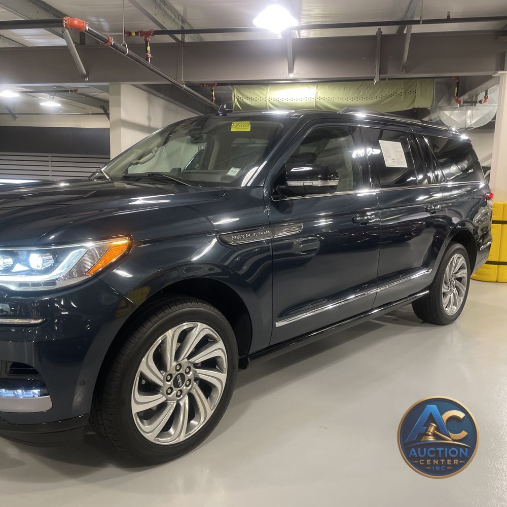 2022 Lincoln Navigator L Reserve