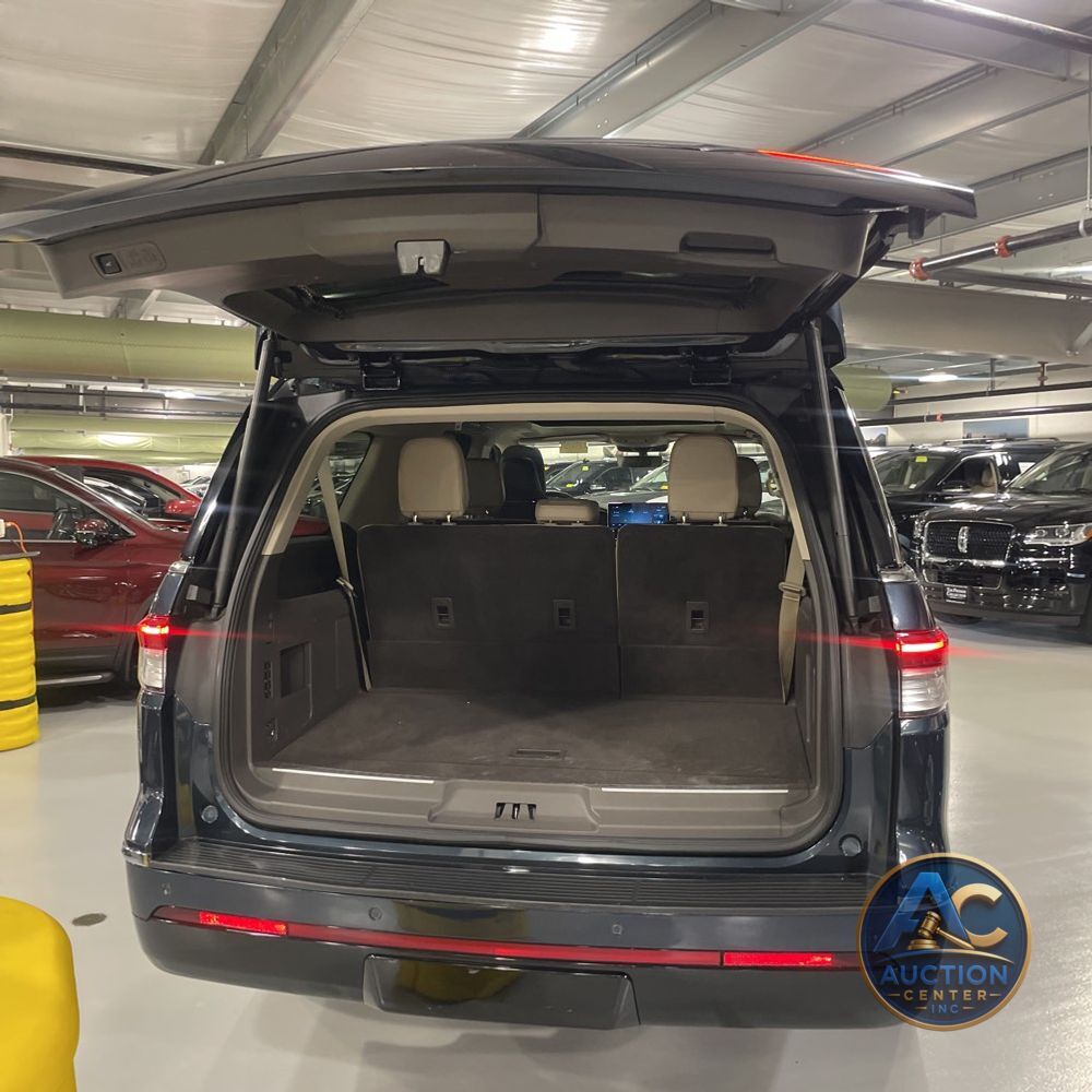2022 Lincoln Navigator L Reserve