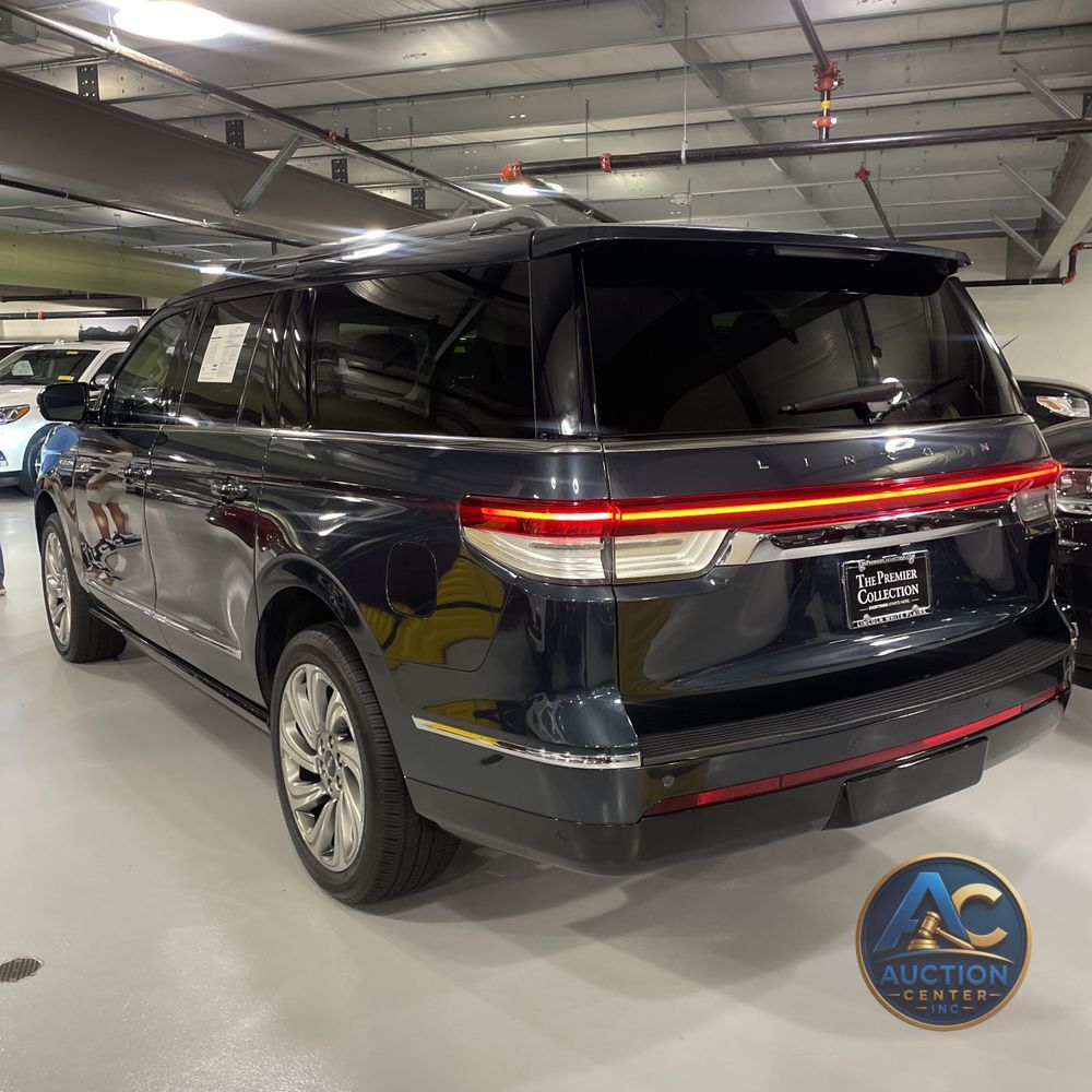 2022 Lincoln Navigator L Reserve