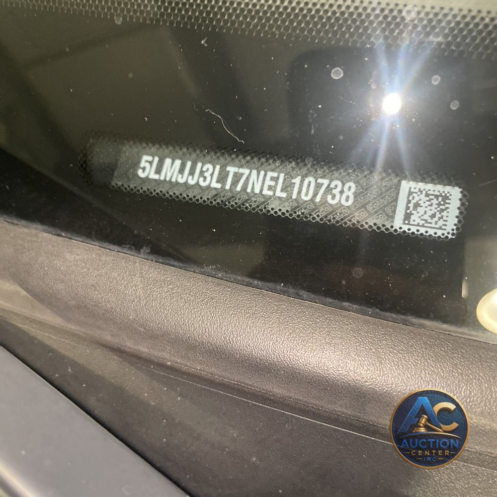 2022 Lincoln Navigator L Reserve