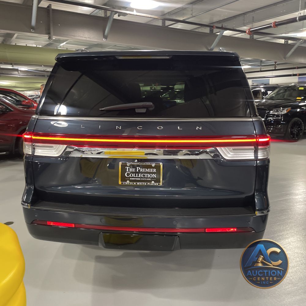 2022 Lincoln Navigator L Reserve