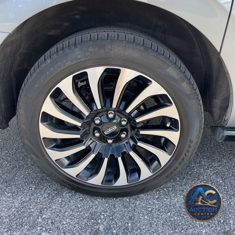 2023 Lincoln Navigator L Black Label
