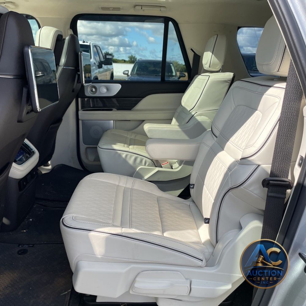 2023 Lincoln Navigator L Black Label