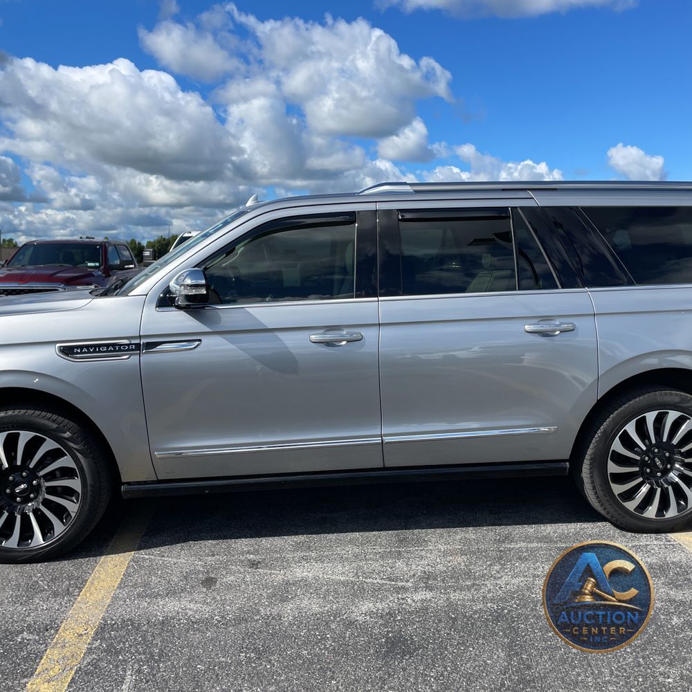 2023 Lincoln Navigator L Black Label