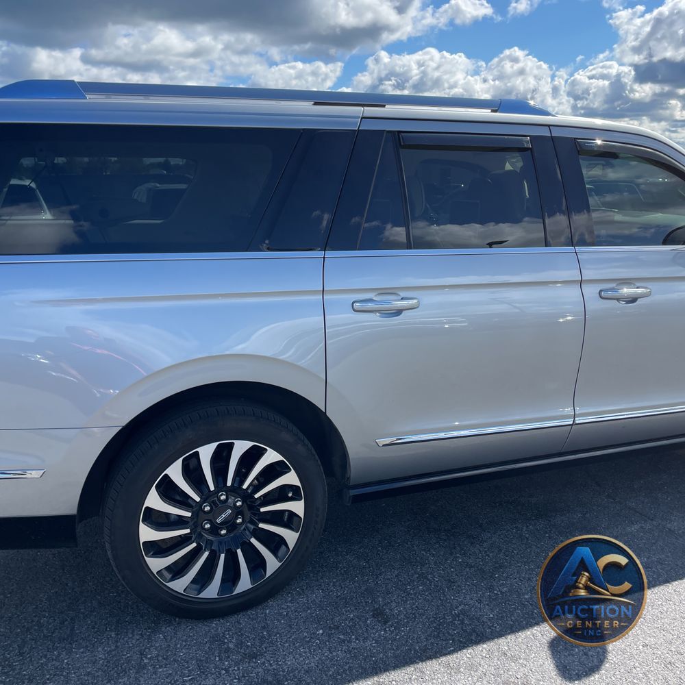 2023 Lincoln Navigator L Black Label