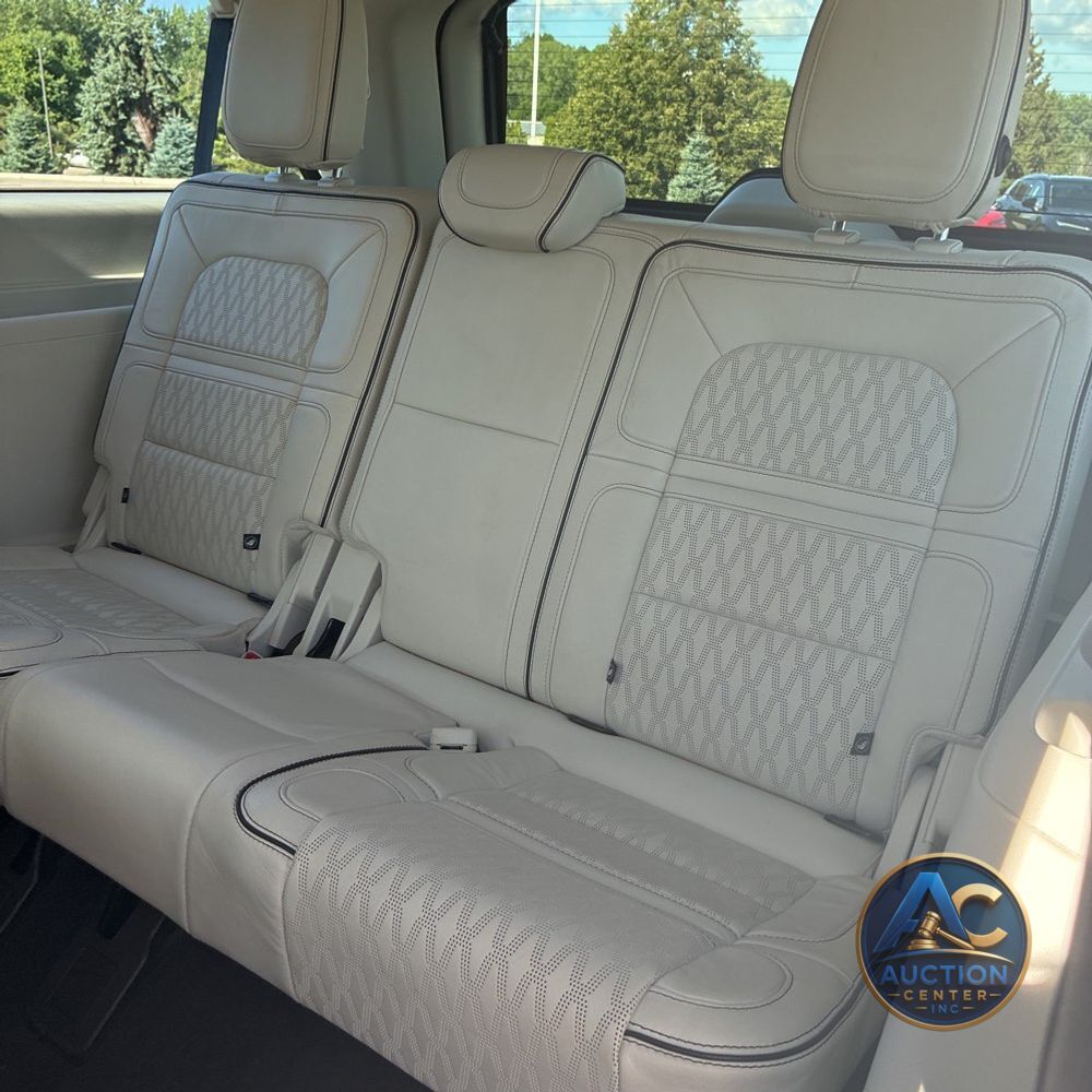 2024 Lincoln Navigator L Black Label