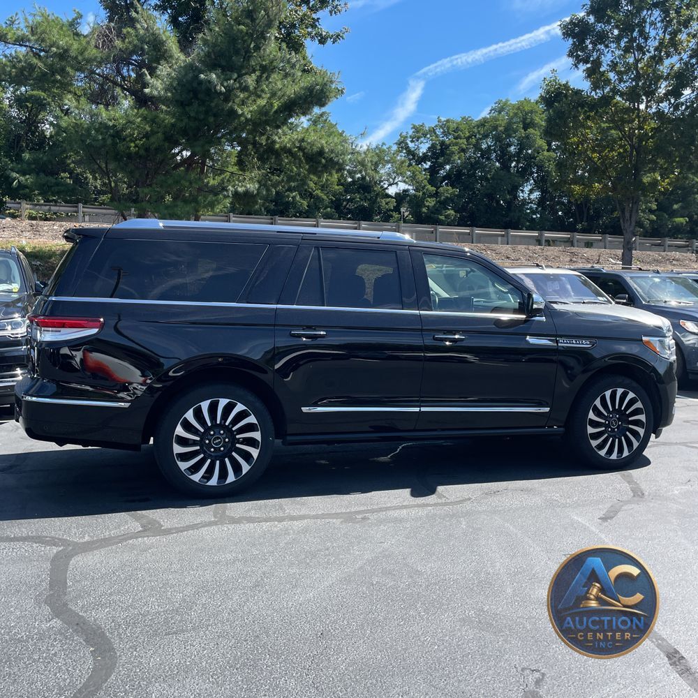 2022 Lincoln Navigator L Black Label