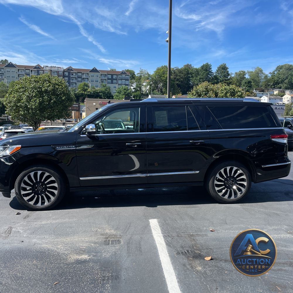 2022 Lincoln Navigator L Black Label
