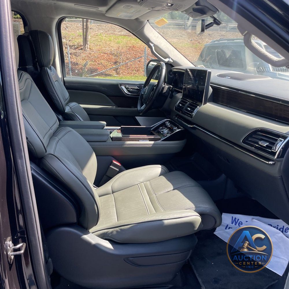 2022 Lincoln Navigator L Black Label