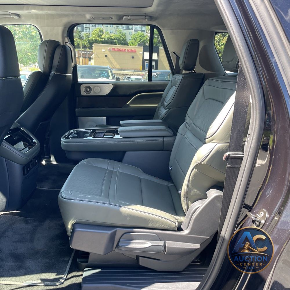 2022 Lincoln Navigator L Black Label