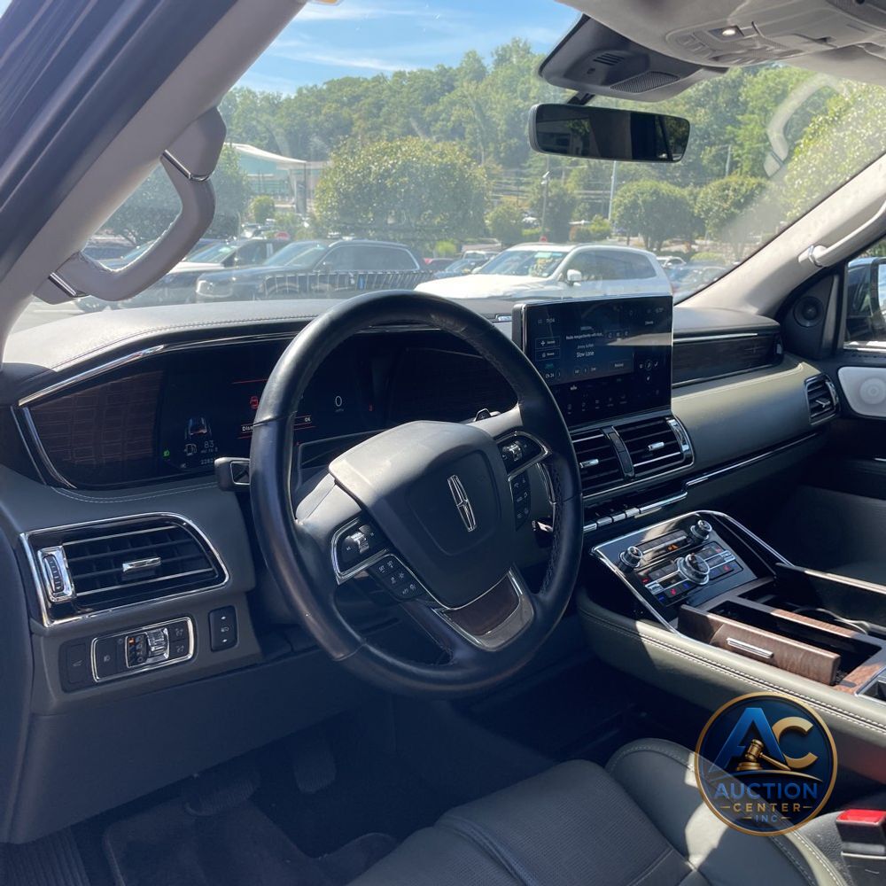 2022 Lincoln Navigator L Black Label