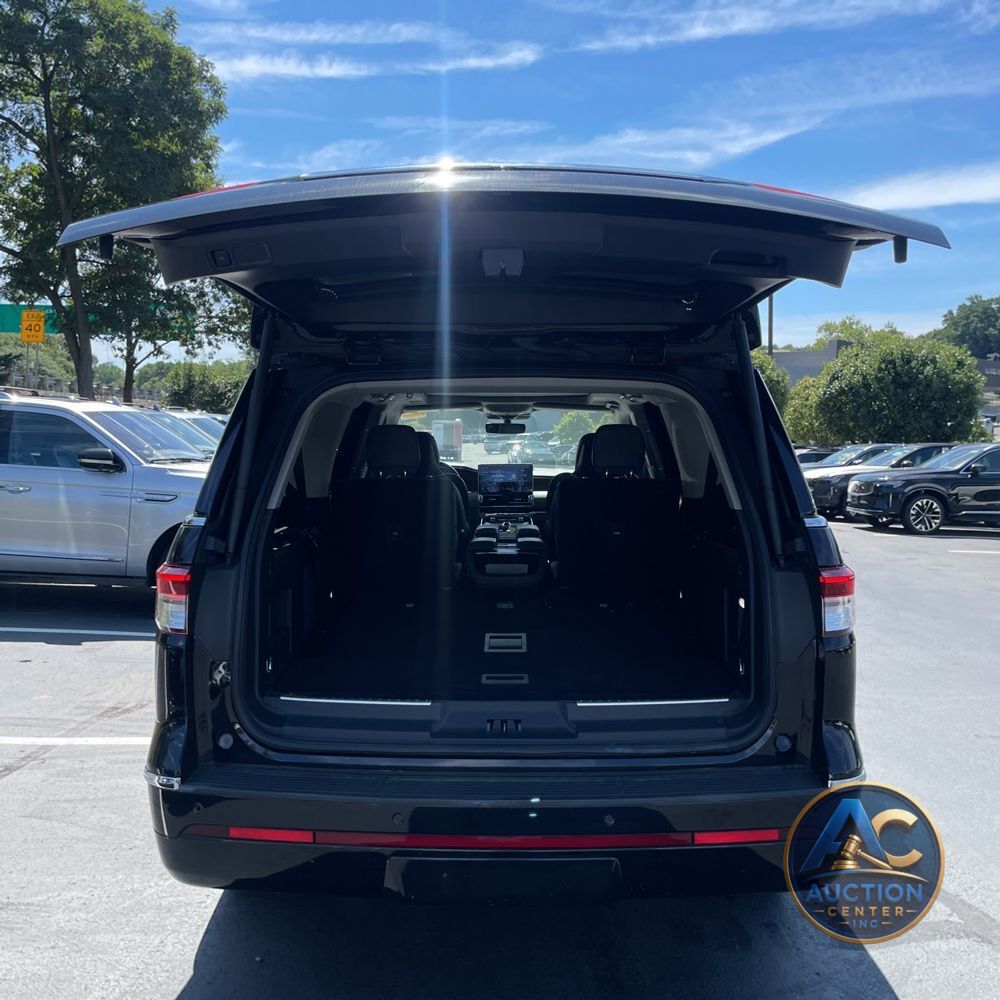 2022 Lincoln Navigator L Black Label