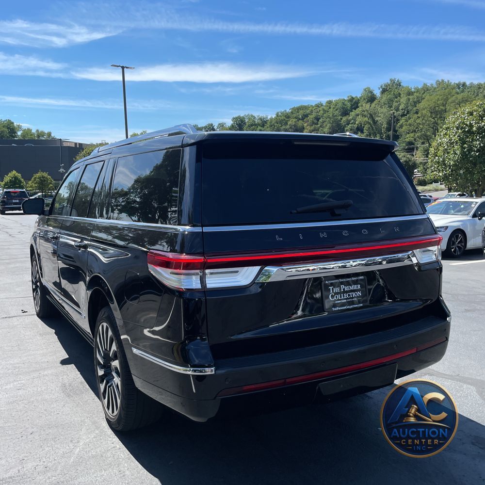 2022 Lincoln Navigator L Black Label