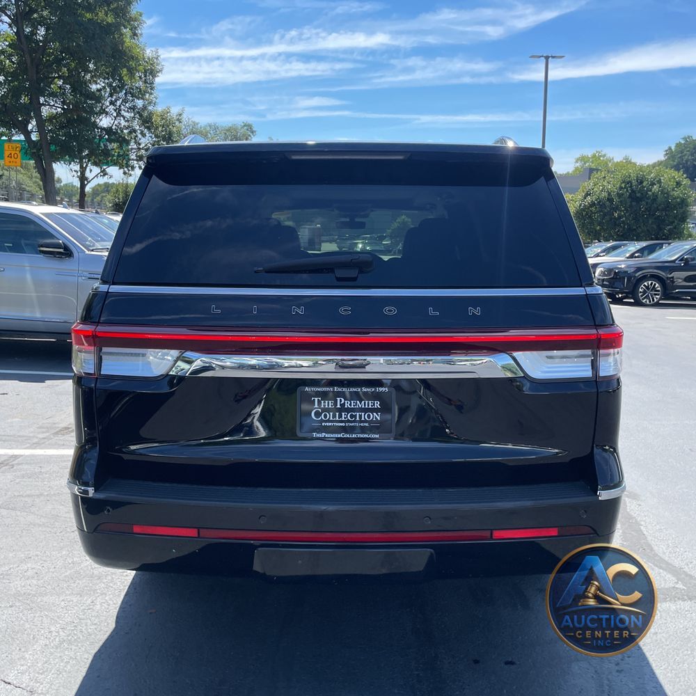 2022 Lincoln Navigator L Black Label