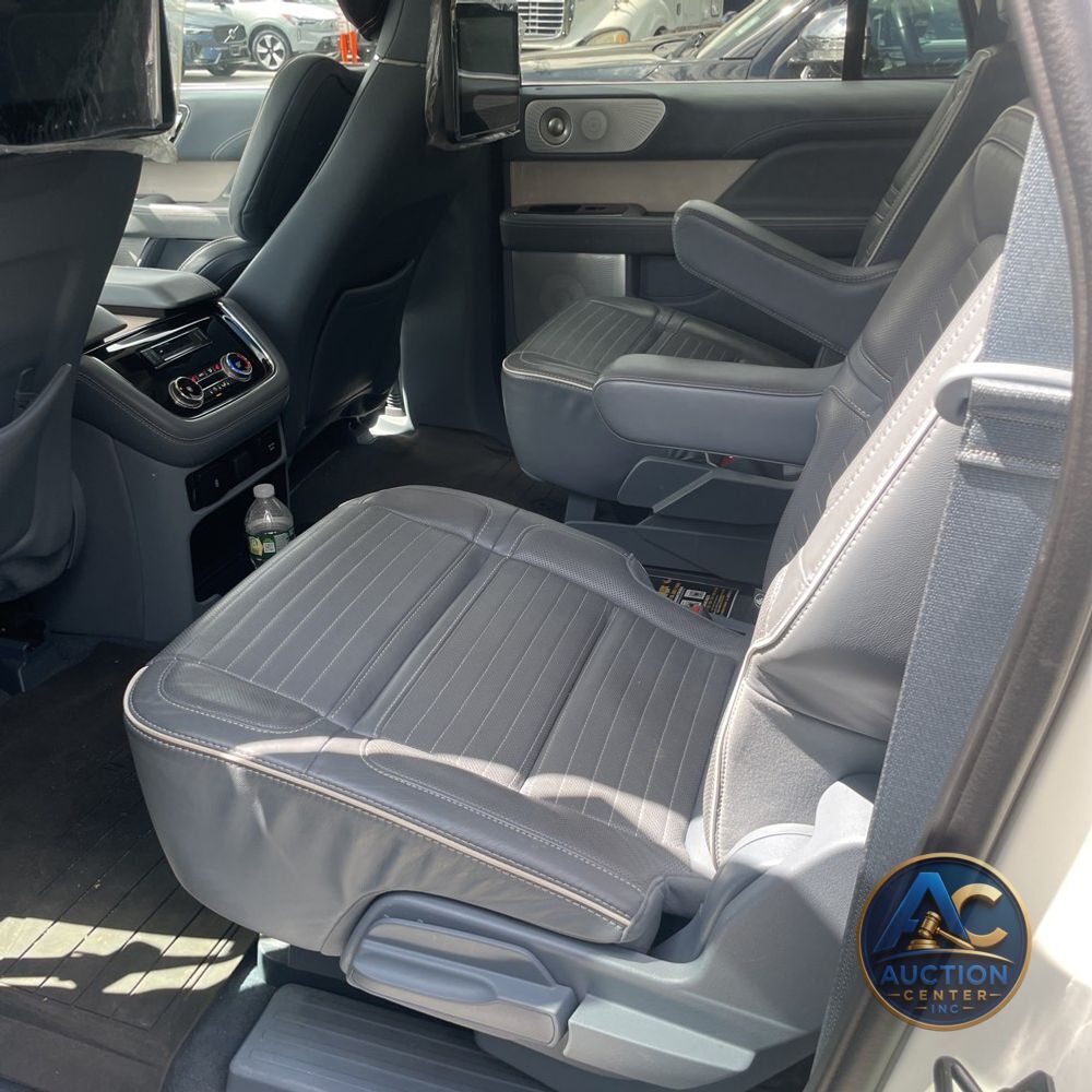 2021 Lincoln Navigator L Black Label