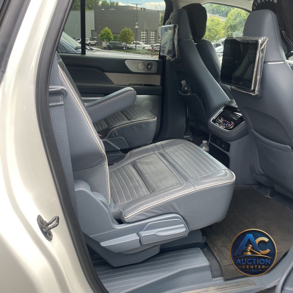 2021 Lincoln Navigator L Black Label