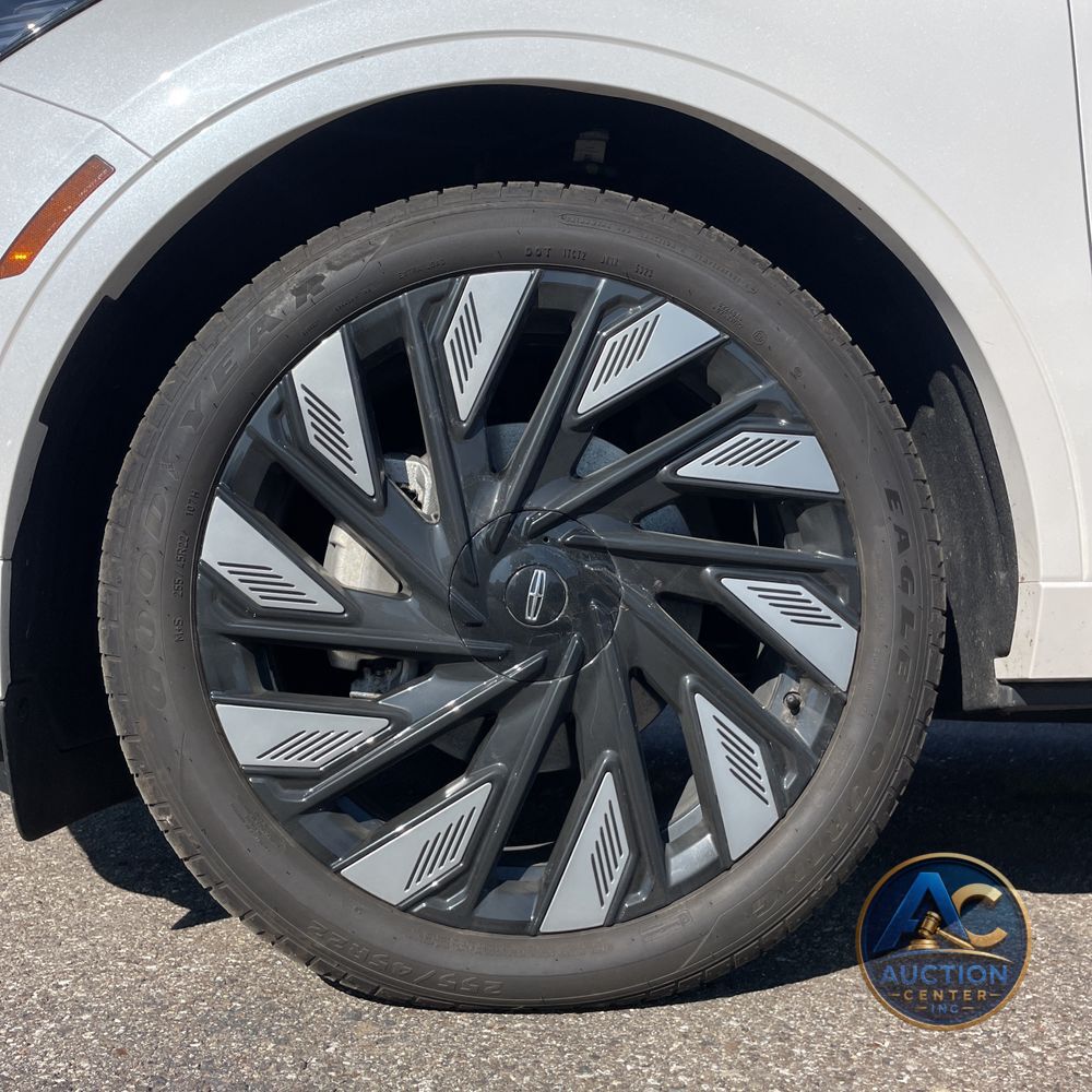 2024 Lincoln Nautilus Black Label