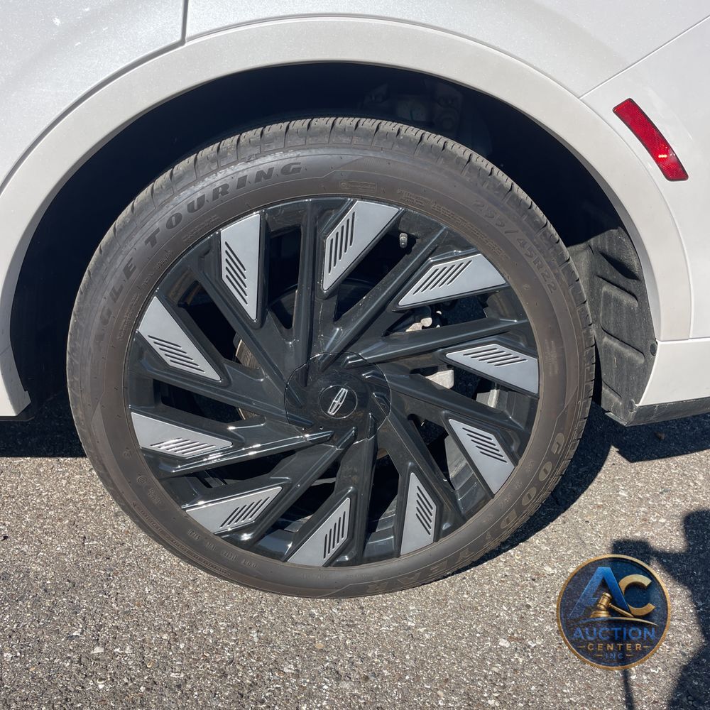 2024 Lincoln Nautilus Black Label
