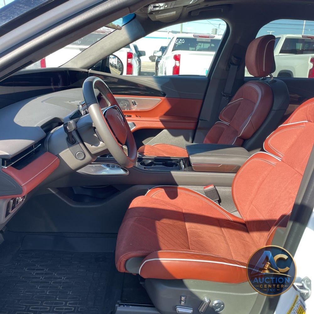 2024 Lincoln Nautilus Black Label